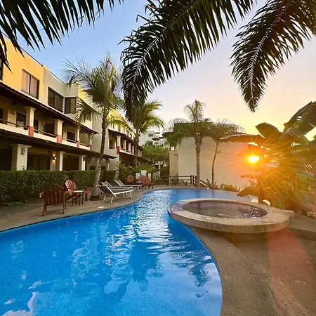 Peaceful Bliss Condo Inside A 6 Pool Complex